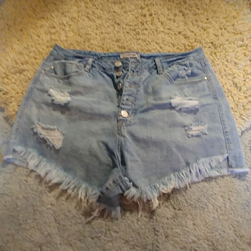 Size 14 High-Waisted Refuge Shorts
